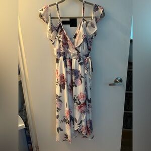 Torrid Flutter Sleeve White Floral Midi wrap dress | Worn once | Size 00